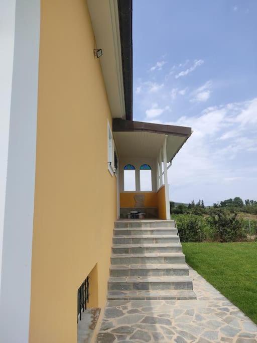 Вилла Casa Dei Fiori Sarakinadhon Экстерьер фото